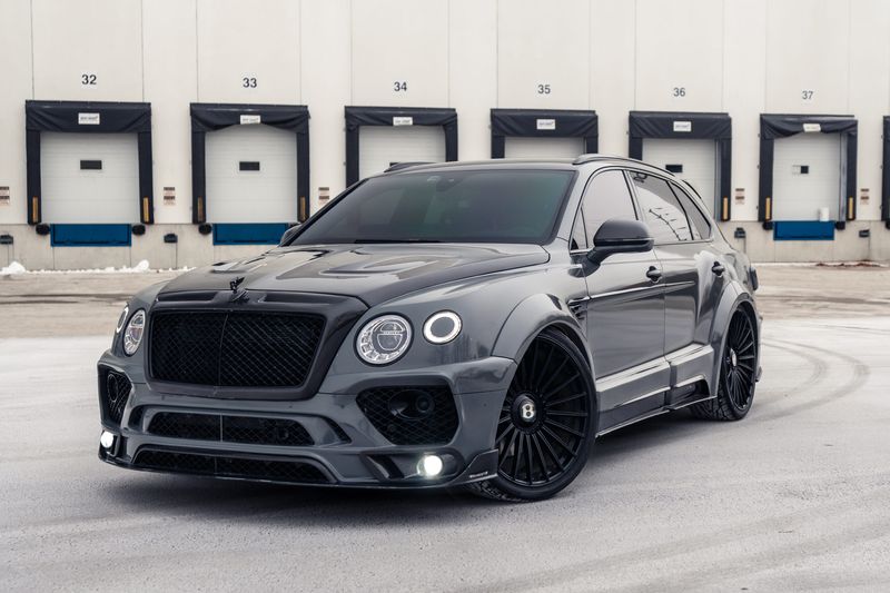 SV.1-X1 Gloss Black Bentley Bentayga Widebody
